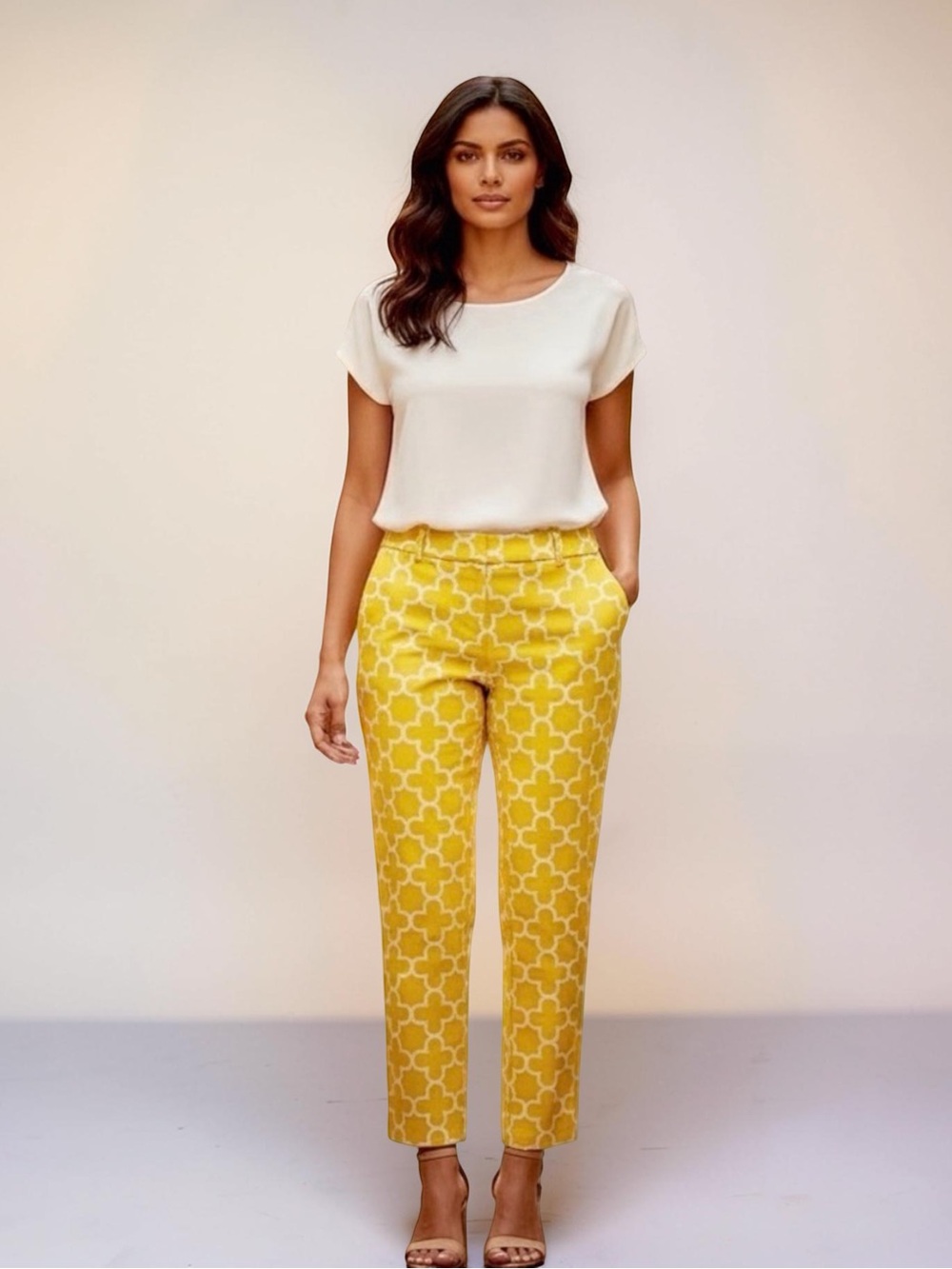 Elliott Lauren Vintage Patterned Women's Jacket & Pants Set. Yellow. Size 6 - Picture 9 of 11